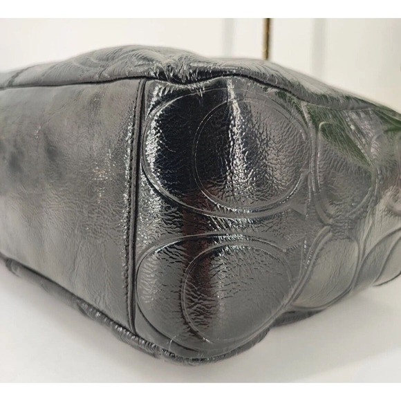 COACH Gallery Embossed Black Patent Leather Medium Tote Bag F19462 Fast Ship - Picture 12 of 15